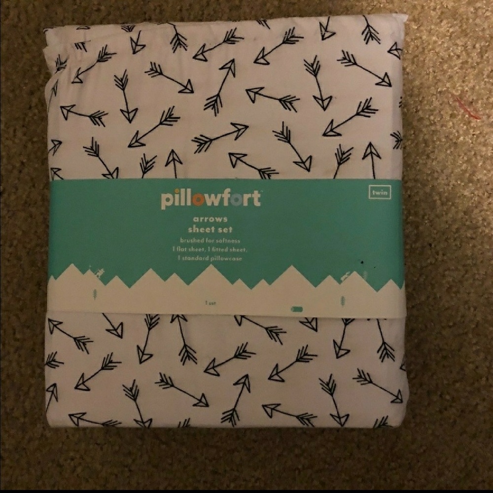 ISO:::: TWIN size arrow sheet set!